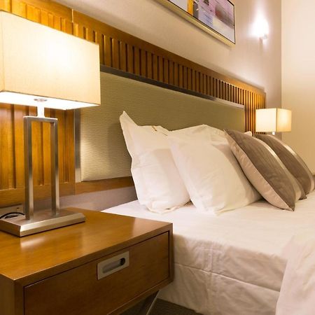 Ayam Lilian Aparthotel 布赖代 外观 照片