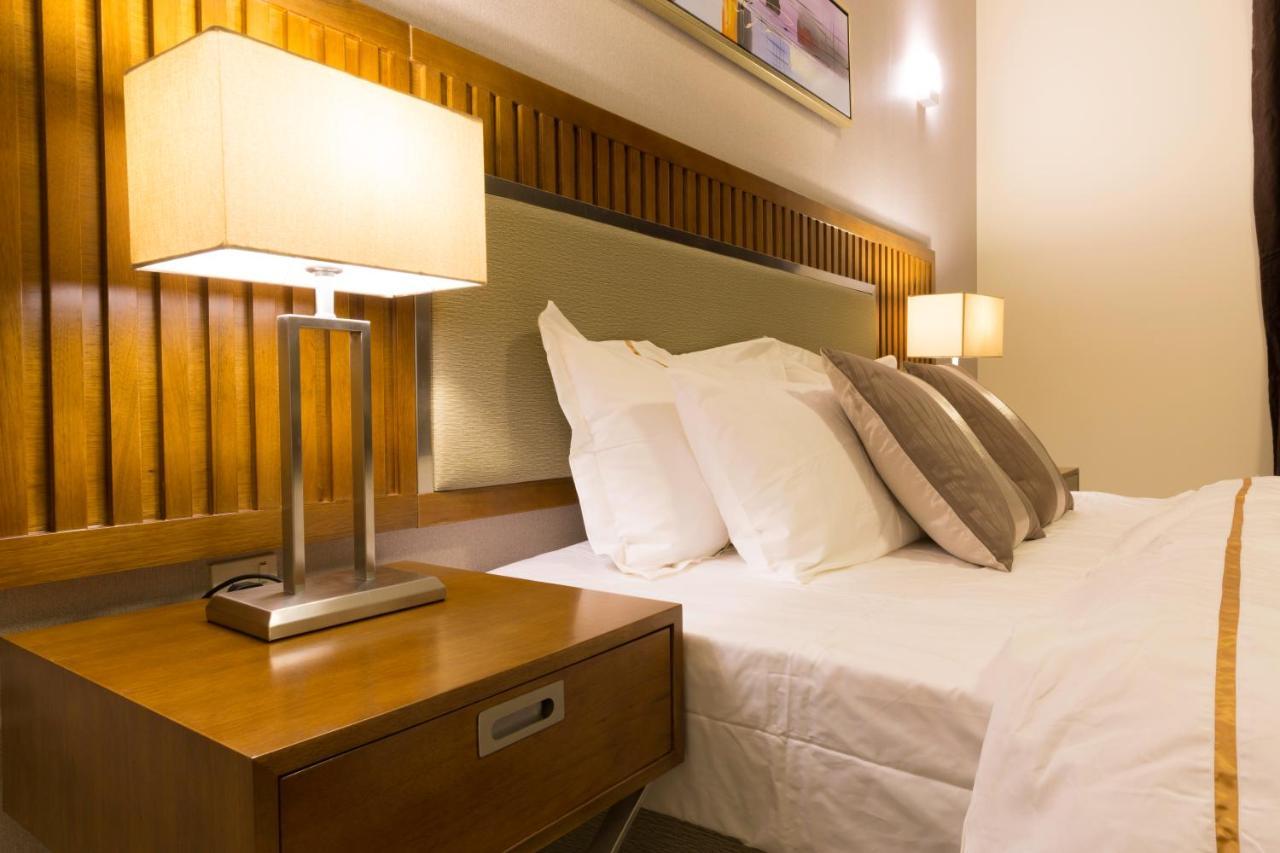 Ayam Lilian Aparthotel 布赖代 外观 照片