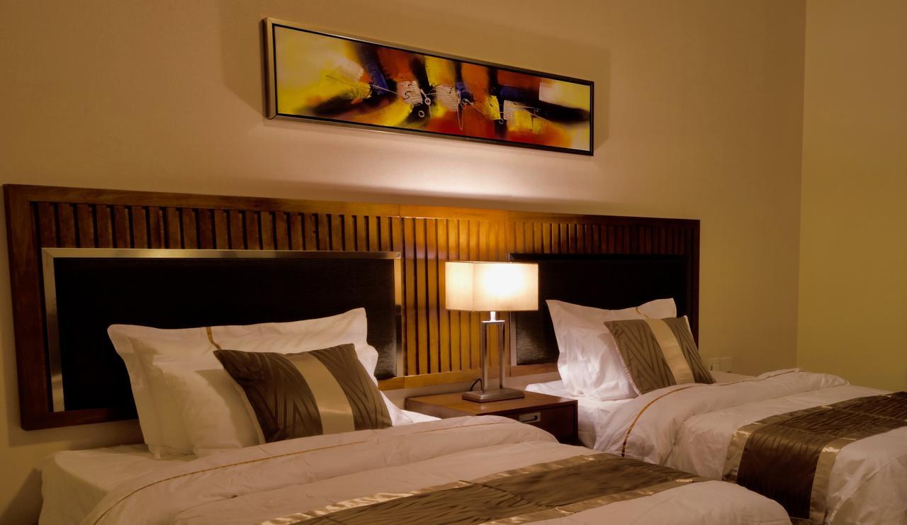 Ayam Lilian Aparthotel 布赖代 外观 照片