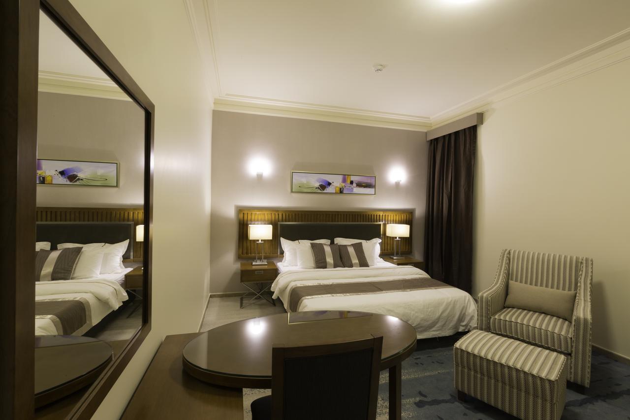 Ayam Lilian Aparthotel 布赖代 外观 照片
