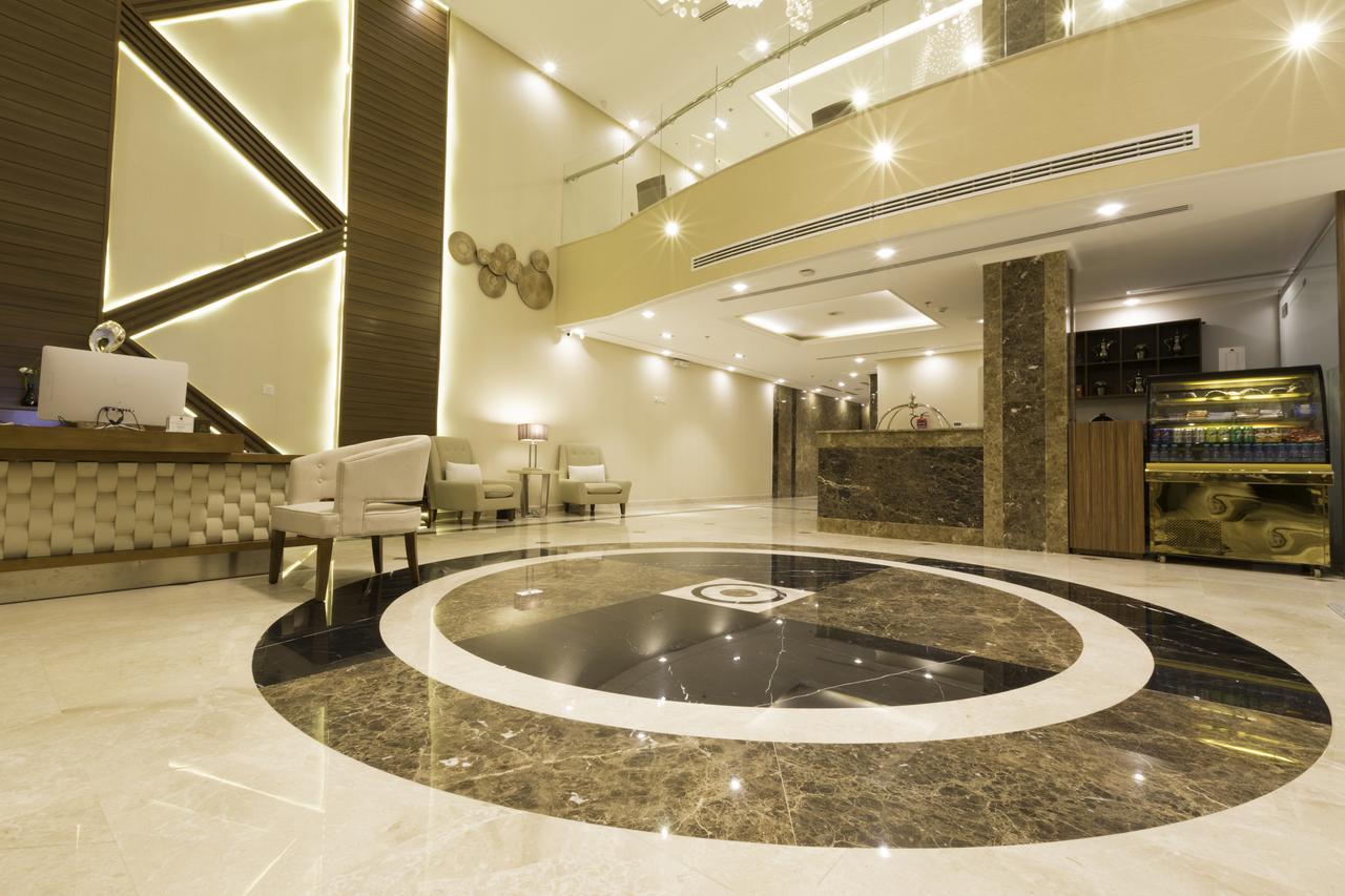 Ayam Lilian Aparthotel 布赖代 外观 照片